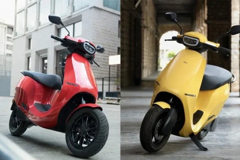 Ola Electric তাদের দুটি মডেল S1 और S1 Pro ১৫ অগাস্ট এক লাখ টাকার প্রাথমিক মূল্যে লঞ্চ করেছিল। স্কুটার লঞ্ড হওয়ার এক মাস পরে দুদিনের জন্য বুকিং ওপেন করা হয়েছিল। সংস্থার দাবি, দুদিনে ১১০০ কোটি টাকার ব্যবসা হয়েছে। ২৪ ঘণ্টায় ৬০০ কোটি টাকার বুকিং হয়েছিল।