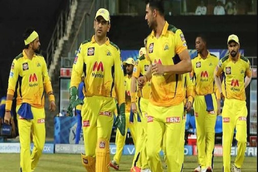 ধোনির চেন্নাই সুপার কিংগসেরও দ্বিতীয় স্থানে থাকা একরকম পাকা৷ খুব বেশি হলে তাদের আর আরসিবি-র পয়েন্ট সমান হতে পারে৷ কিন্তু সিএসকে-র রানে রেট এতটাই ভালো যে তাদের তিন নম্বরে নেমে আসার সম্ভাবনা প্রায় নেই৷ 