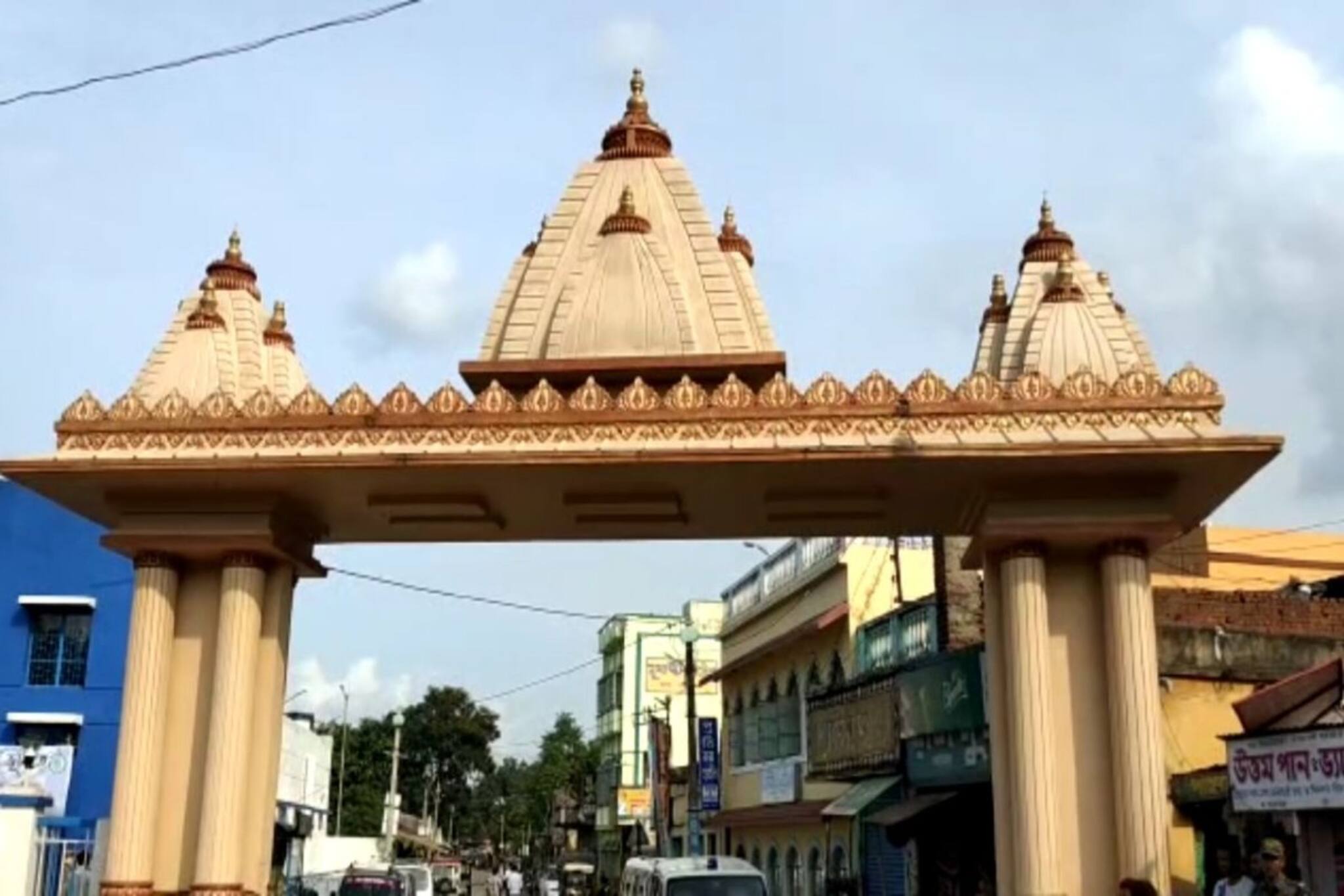 প্রাচীন মন্দির আর প্রকৃতির হাতছানি, ছোট্ট ট্রিপে পুজোয় ঘুরে আসুন বক্রেশ্বর ধাম..