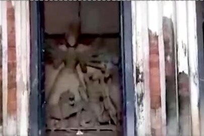 একসময়ে পুতুলনাচ, নহবতে মাতত পালেদের দুর্গোৎসব! এখন মলিন এই প্রাচীন পুজো