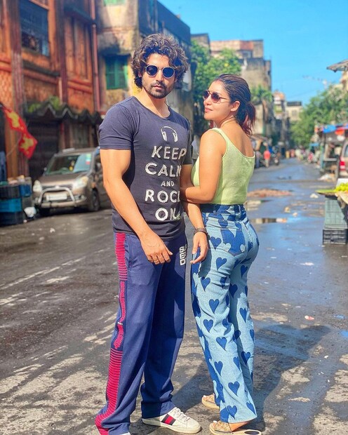 একে অপরের প্রতি উপচে পড়া ভালবাসার সাক্ষী সোশ্যাল মিডিয়া ৷ ছবি সৌজন্যে ইনস্টাগ্রাম ৷ 