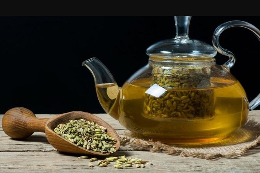 মৌরি চা  কোষ্ঠকাঠিন্য বা বাড়তি ওজন নিয়ে যারা নাজেহাল হয়ে যাচ্ছেন তাঁদের কাজে লাগবে এই মৌরি চা। দুই কাপ জল ফুটিয়ে তার মধ্যে এক কাপ জলে এক চা চামচ মৌরি ভিজিয়ে রাখতে হবে। এর মধ্যে দুই টুকরো লেবু ও একটু মধু দিলেই মৌরি চা তৈরি। Photo- Representative