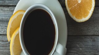 গরমে পাতিলেবু বিটনুন দিয়ে চাও কিন্তু বেশ সুস্বাদু। গরমে পাতিলেবু বিটনুন দিয়ে চাও কিন্তু বেশ সুস্বাদু।