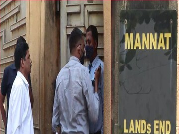শাহরুখ খানের বাড়িতে  এনসিবি