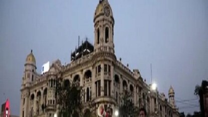 কলকাতায় করোনা বাড়ছে। কী ব্যবস্থা নেবে প্রশাসন! ফাইল চিত্র কলকাতায় করোনা বাড়ছে। কী ব্যবস্থা নেবে প্রশাসন! ফাইল চিত্র