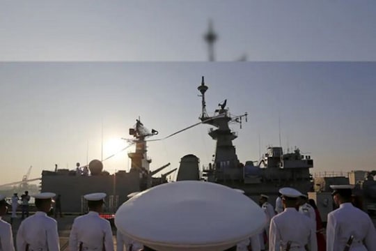 Job Vacancy: indian navy sailor mr recruitment, qualification class 10 pass -Photo- File