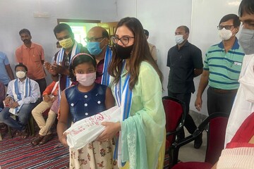 'মা ও সাংসদ দুইয়ের কর্তব্যই পালন করব', ছেলেকে রেখে বসিরহাটে এসে বললেন নুসরত