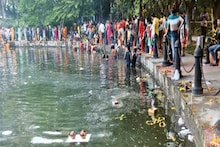 রবীন্দ্র সরোবরে ভেসে উঠল শয়ে-শয়ে মরা মাছ! কারণ কী? জানতে চরম উত্তেজনা...