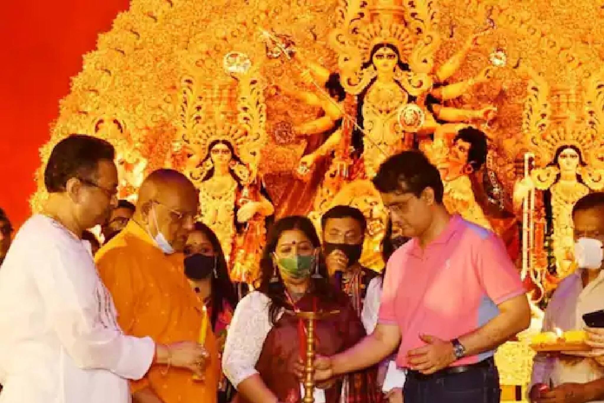 Sourav Ganguly On Sana: পুজোর সময় মেয়ে সানা এবার বিদেশে, মনমরা সৌরভ গঙ্গোপাধ্যায়