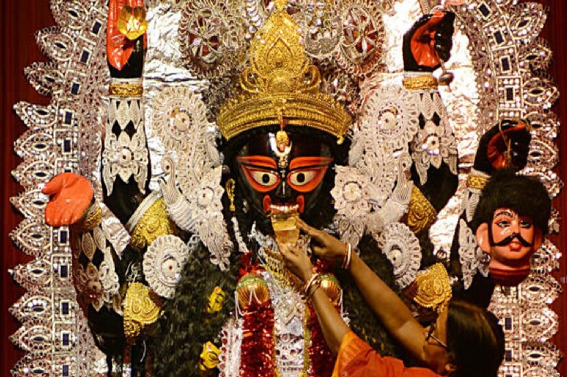 *কালীপুজো পড়েছে ২৪ অক্টোবর, সোমবার। স্বাভাবিকভাবেই ভাইফোঁটা ২৬ অক্টোবর, বুধবার। সংগৃহীত ছবি।