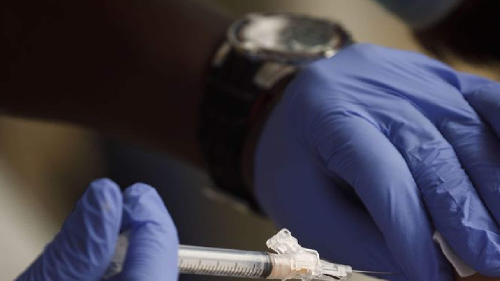 Flu Shot To Prevent Covid-19: আসছে শীতের মরশুম, ফ্লু-র টিকা কি কোভিড সংক্রমণের তীব্রতা কমাতে পারবে?