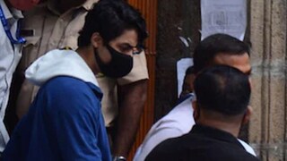 মাদককাণ্ডে জড়ানোর জন্য হোয়াটসঅ্যাপ চ্যাটের ভুল ব্যাখ্যা করছে এনসিবি, দাবি আরিয়ানের 