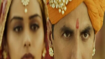 'হিন্দুস্তান কা শের' হয়ে পর্দায় পৃথ্বীরাজ অক্ষয় কুমার, অভিষেক মানুষীর! দেখুন টিজার 'হিন্দুস্তান কা শের' হয়ে পর্দায় পৃথ্বীরাজ অক্ষয় কুমার, অভিষেক মানুষীর! দেখুন টিজার