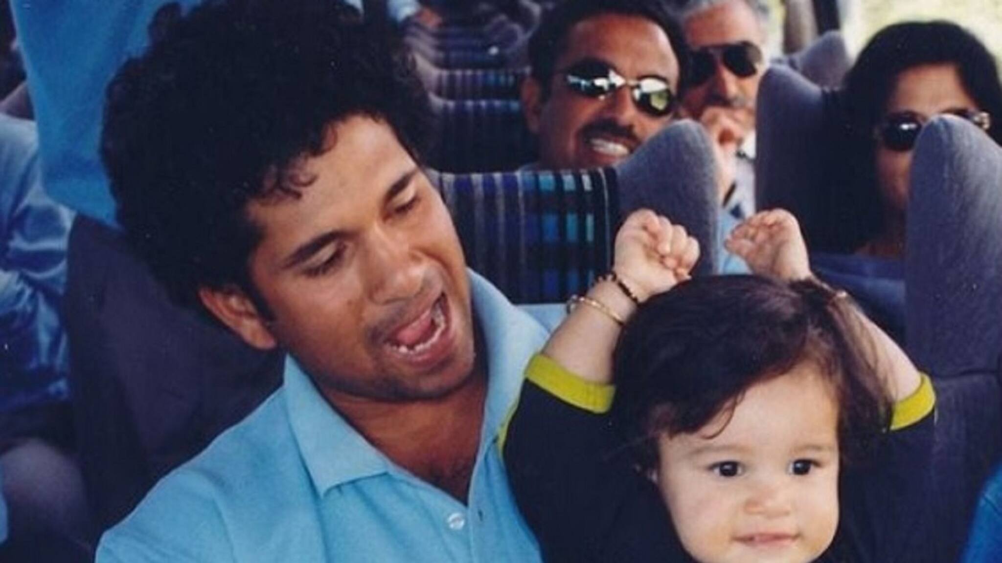 Children's day 2021: কোলে ছোট্ট সারা ও অর্জুন, সচিন তেন্ডুলকরের এই ছবি মন ছুঁয়ে যাবে আপনার