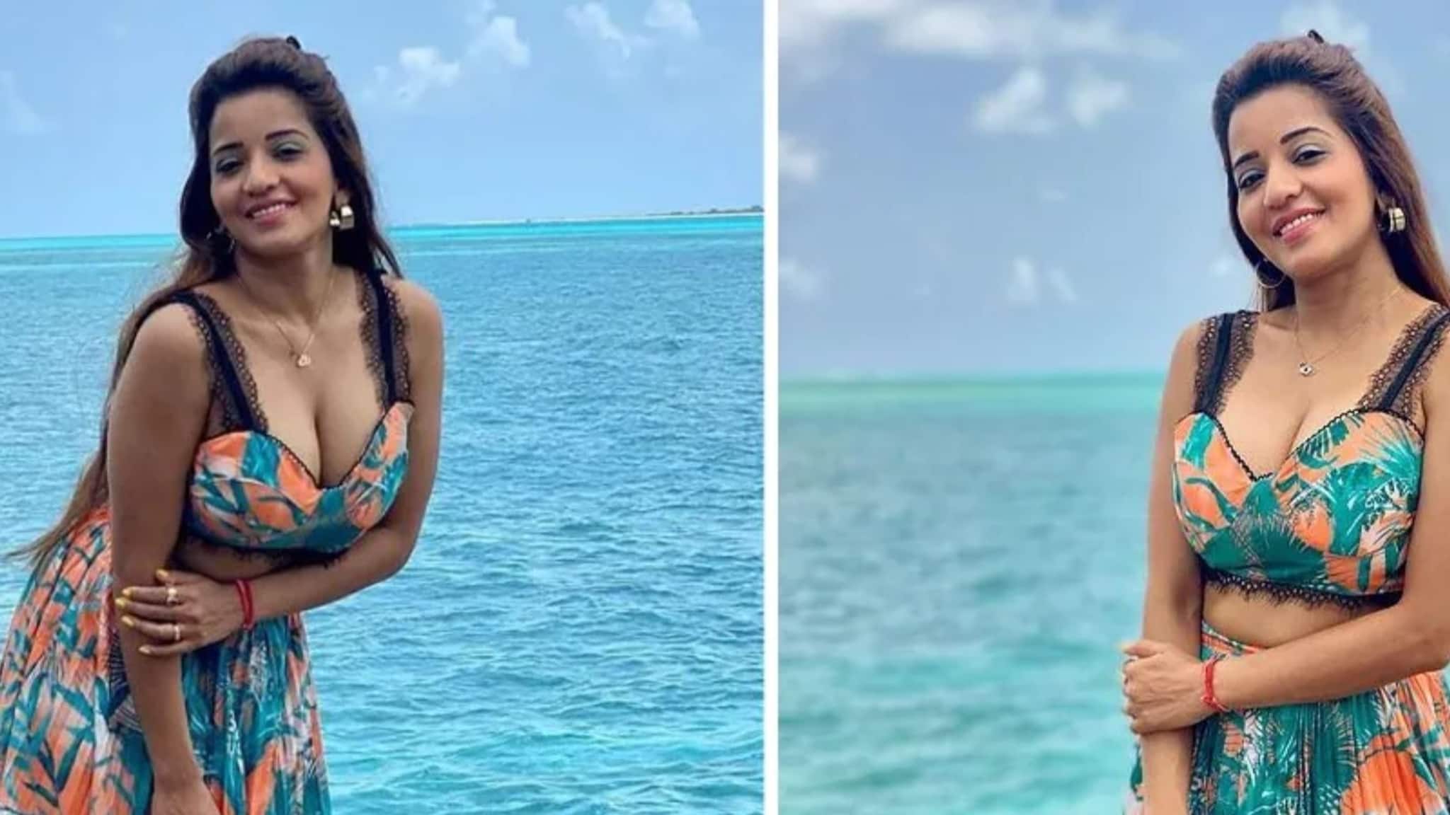 HBD: Monalisa 39-এও আগুন ঝরাচ্ছেন! সমুদ্রের নীল জলে উথলে পড়ছে ভরা যৌবন! Hot ছবিতে ঝড় উঠেছে, আছড়ে পড়েছে সোশ্যাল মিডিয়ায়