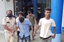 ডাকাতির উদ্দেশ্যে জড়ো হওয়া সাতজনকে আটক নিউটাউন থানার পুলিশের