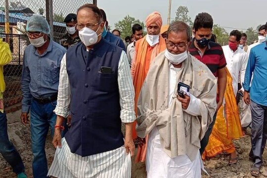 স্মৃতির পাতা থেকে, গঙ্গাসাগর মেলায় সুব্রত মুখার্জি ও বিধায়ক বঙ্কিমচন্দ্র হাজরা