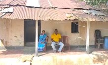 হত দরিদ্র যুবকের অ্যাকাউন্টে দশ কোটি টাকা জমা পড়ল ! অবাক পরিবার হত দরিদ্র যুবকের অ্যাকাউন্টে দশ কোটি টাকা জমা পড়ল ! অবাক পরিবার
