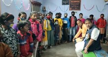 শিশু দিবস পালনে শিশুদের সঙ্গে সারাদিন কাটালেন বিধায়ক শিশু দিবস পালনে শিশুদের সঙ্গে সারাদিন কাটালেন বিধায়ক