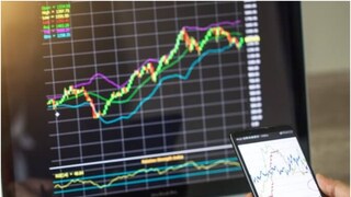 সেনসেক্সের রেকর্ড স্তরেও আসতে পারে মোটা মুনাফা, বিনিয়োগের আগে যা মাথায় রাখা দরকার! সেনসেক্সের রেকর্ড স্তরেও আসতে পারে মোটা মুনাফা, বিনিয়োগের আগে যা মাথায় রাখা দরকার!