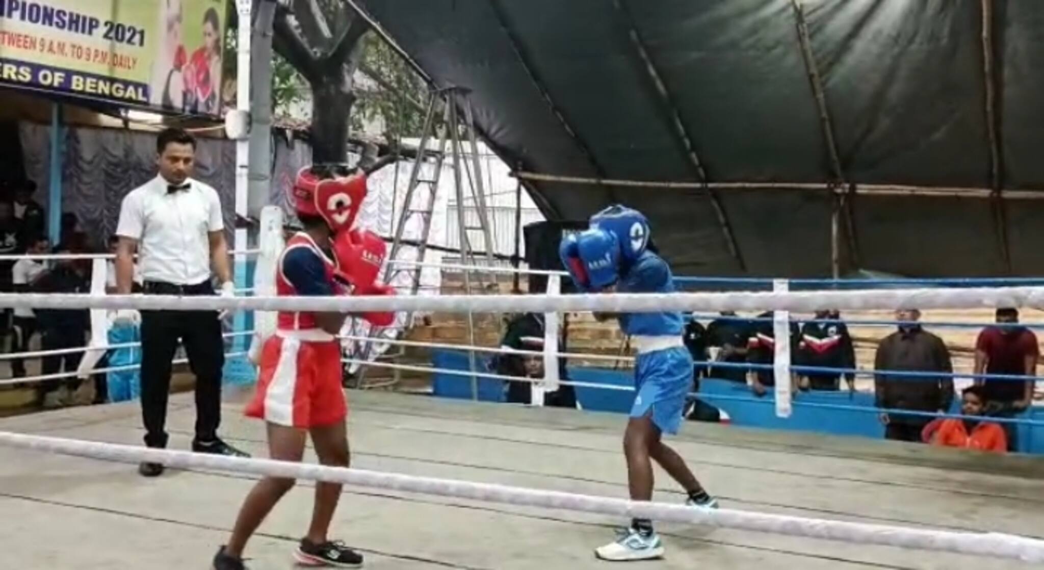 বার্নপুরে রাজ্য স্তরের বক্সিং প্রতিযোগিতা, অংশ নিয়েছিলেন পুরুষ-মহিলা উভয়ই