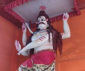বেলডাঙায় শেষ মুহূর্তে চলছে কার্তিক পূজো প্রস্তুতি 