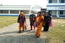 স্কুল খুললেও লোকাল ট্রেন না চলায় সমস্যায় রাজগ্রামের শিক্ষিকারা