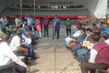 পেট্রাপোল সীমান্তে ভারত-বাংলাদেশের প্রতিনিধিদের বৈঠক পেট্রাপোল সীমান্তে ভারত-বাংলাদেশের প্রতিনিধিদের বৈঠক