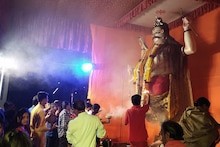 বেলডাঙা কামারপাড়া জাগ্রত নটরাজ পুজো দেখতে মানুষের ভিড় 