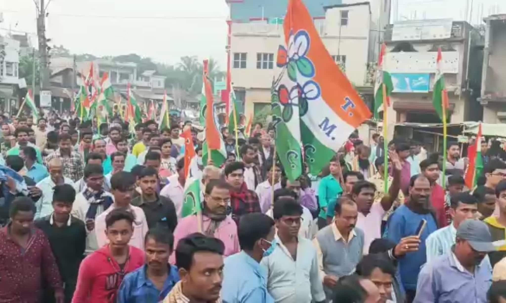 Paschim Medinipur: তৃণমূল নেত্রী সায়নী ঘোষকে মিথ্যা মামলায় গ্রেফতারের প্রতিবাদে প্রতিবাদ মিছিল তৃণমূলের