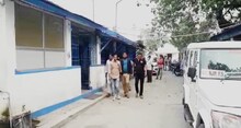 Siliguri: বিপুল পরিমাণ চা-পাতা সহ গ্রেফতার ৪