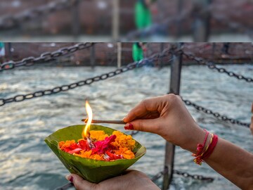 পঞ্জিকা ২৬ নভেম্বর: দেখে নিন নক্ষত্রযোগ, শুভ মুহূর্ত, রাহুকাল এবং দিনের অন্য লগ্ন!