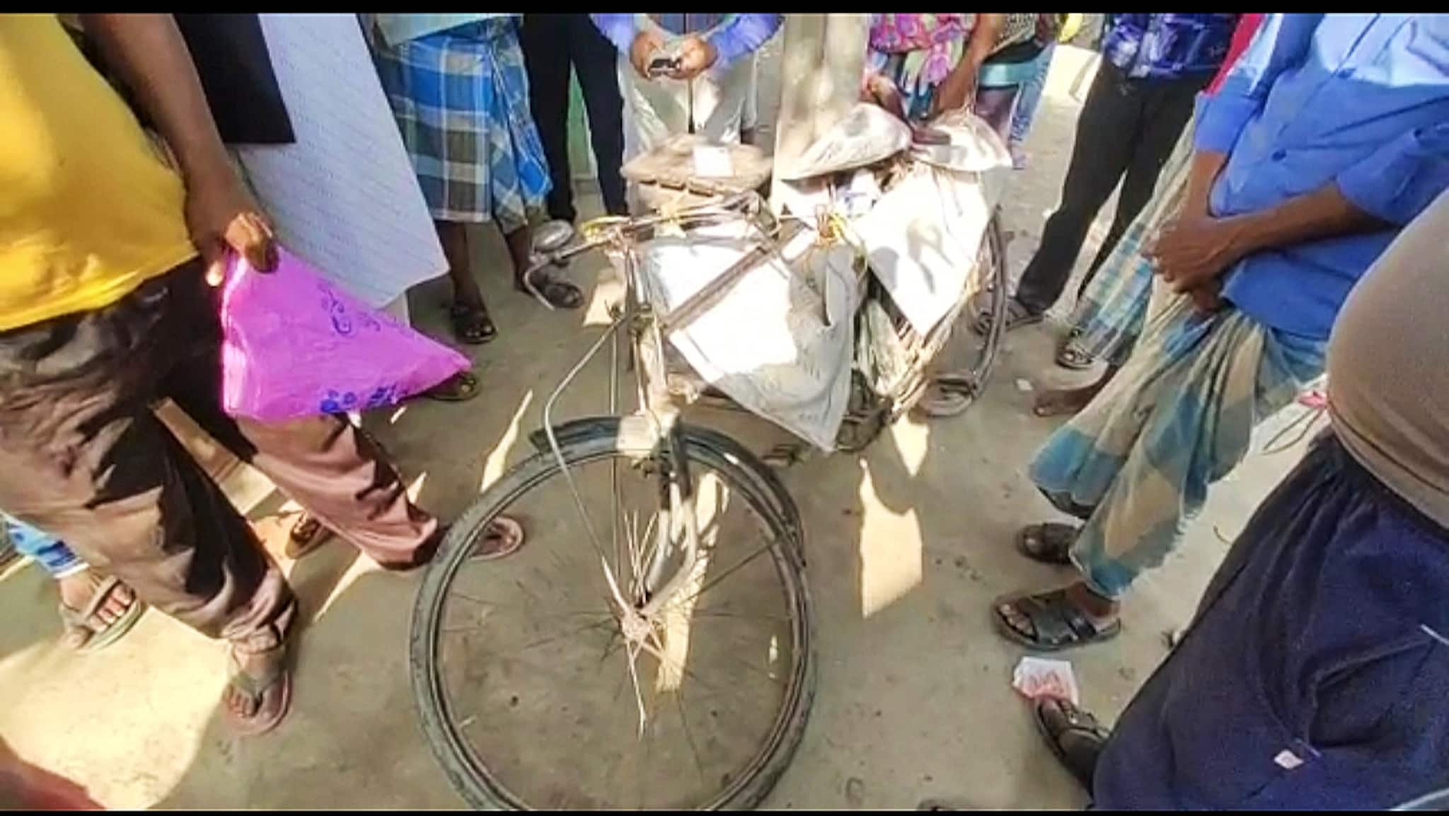 নদীয়ায় লরির ধাক্কায় মৃত্যু হল এক ব্যক্তির