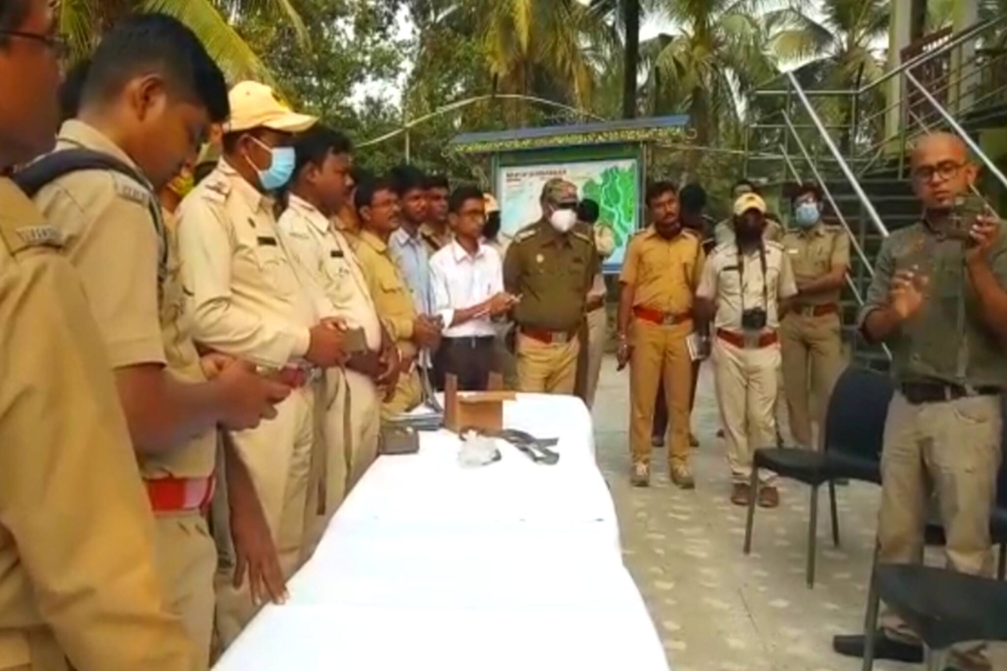 South 24 Pargana: বন কর্মীদের প্রশিক্ষণ বাঘশুমারির কাজের