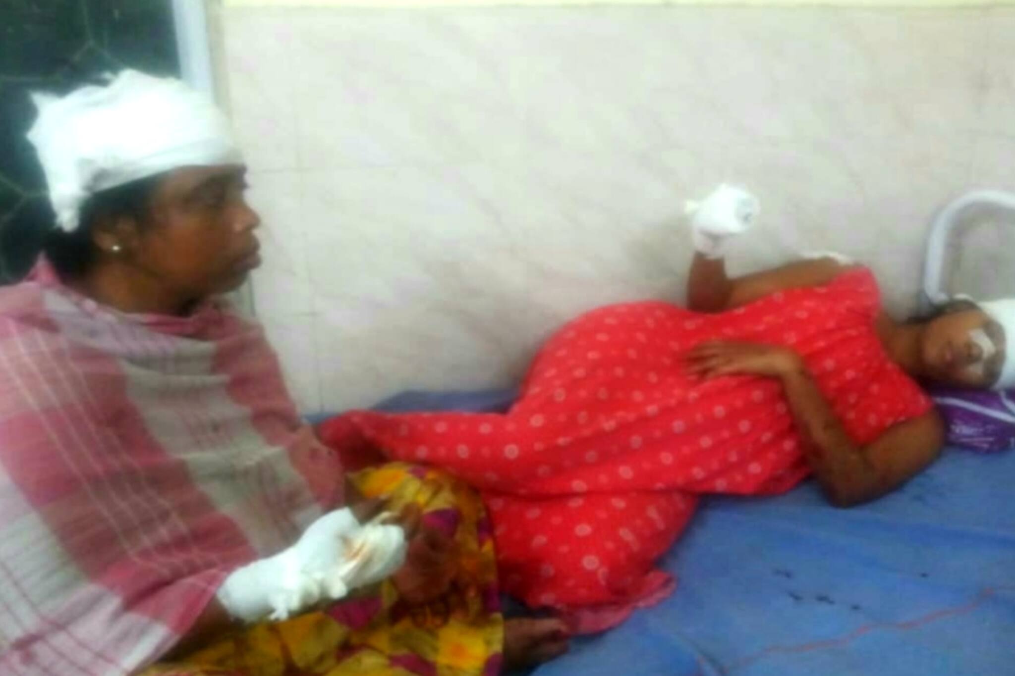 South 24 Pargana: বেহালায় ঘরে ঢুকে মা মেয়ের উপর হামলা