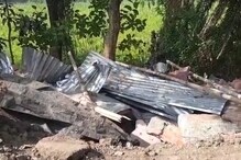 ডোমজুড়ে তোলাবাজির অভিযোগ, ব্যবসায়ীর অফিসে লুটপাট ও ভাঙচুর দুষ্কৃতীদের ডোমজুড়ে তোলাবাজির অভিযোগ, ব্যবসায়ীর অফিসে লুটপাট ও ভাঙচুর দুষ্কৃতীদের