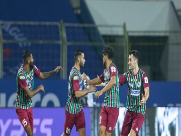 গোল করার পর সেলিব্রেশন মোহনবাগান ফুটবলারদের