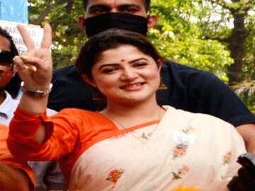 বিজেপি ছাড়লেন অভিনেত্রী শ্রাবন্তী 