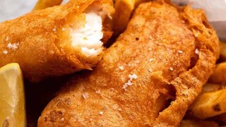 এই গরমের মধ্য়ে ফিশ ফ্রাই বা ফিশ কবিরাজি জাতীয় খাবার এড়িয়ে চলুন। তবে গরমের দুপুরে সাধারণ মাছভাজা, ডাল, ভাত, পাতিলেবুর রস বেশ ভাল এবং উপাদেয় খাবার। 