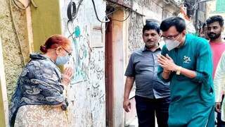 প্রচারে বিশ্বরূপ দে৷ 