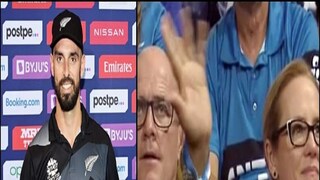 মিচেলের বাবা জন এবং মা জুলি উপস্থিত ছিলেন গ্যালারিতে