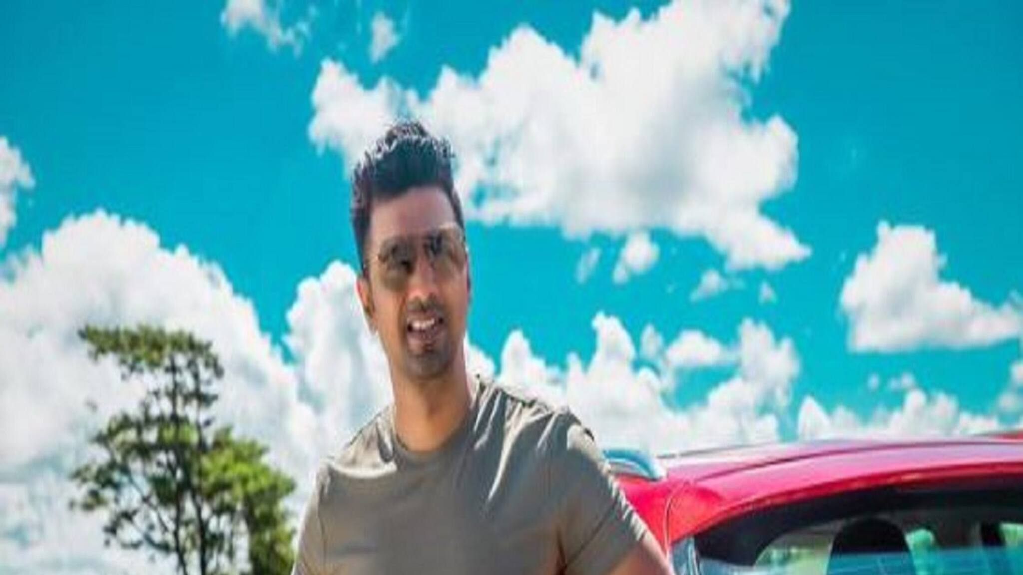 দেবের আশ্বাস পেলেও বাড়ি তৈরির কাজ মাঝপথেই আটকে, বিধবা মহিলা বাস করছেন স্কুলেই