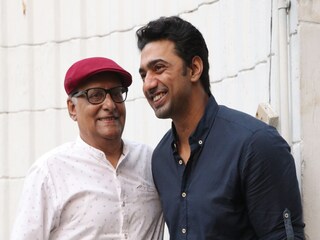 পরাণ বন্দ্যোপাধ্যায়ের সঙ্গে দেব