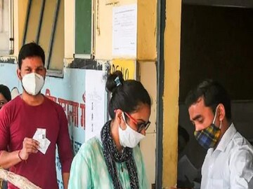 uptet 2021 exam: Test cancelled after question paper leakedand goes viral on whatsapp- Photo-Representative 