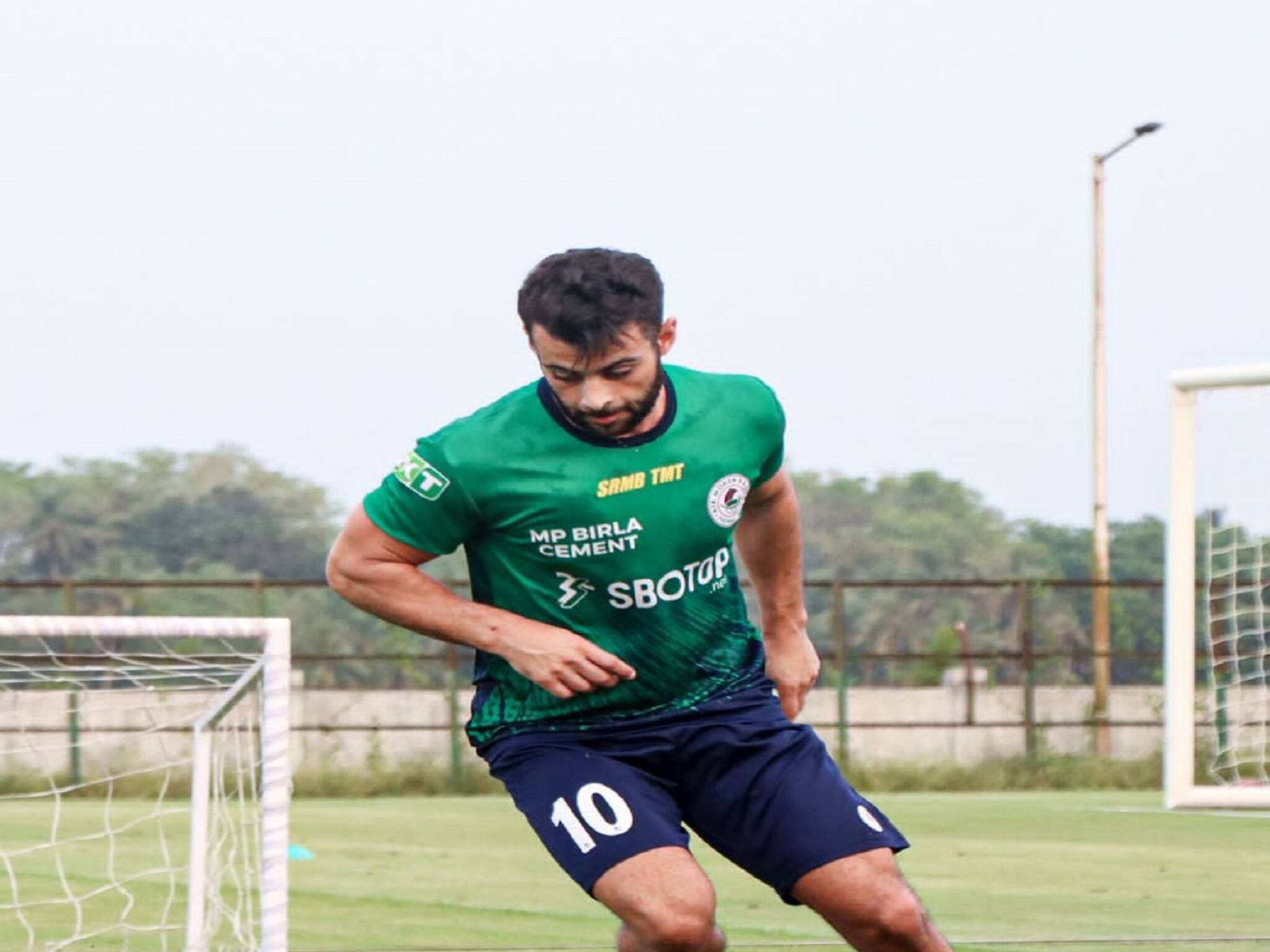 Hugo Boumos ATKMB : কলকাতা ডার্বিতে মোহনবাগানকে জেতাতে তৈরি, হুঙ্কার ফরাসি তারকা হুগো বুমুর
