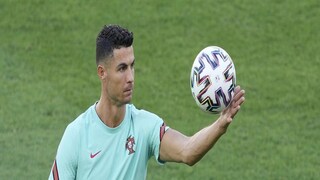 দেশের জার্সিতে আবার জ্বলে উঠবেন রোনাল্ডো ?