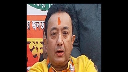 বিজেপি ছাড়লেন জয় বন্দ্যোপাধ্যায়৷ বিজেপি ছাড়লেন জয় বন্দ্যোপাধ্যায়৷