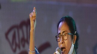 কংগ্রেসের বিরুদ্ধে তীব্র আক্রমণে মমতা কংগ্রেসের বিরুদ্ধে তীব্র আক্রমণে মমতা