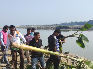 নিজস্ব চিত্র