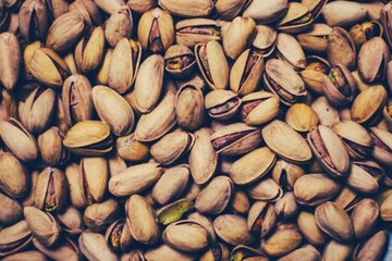 একমুঠো পেস্তায় লুকিয়ে নানা সমস্যার সমাধান